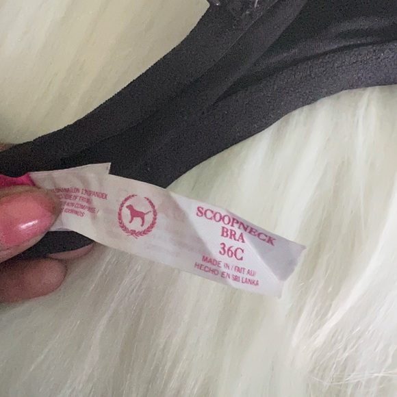 Victoria secret black padded bra ❤️ - Picture 5 of 7